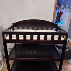 Delta Changing Table