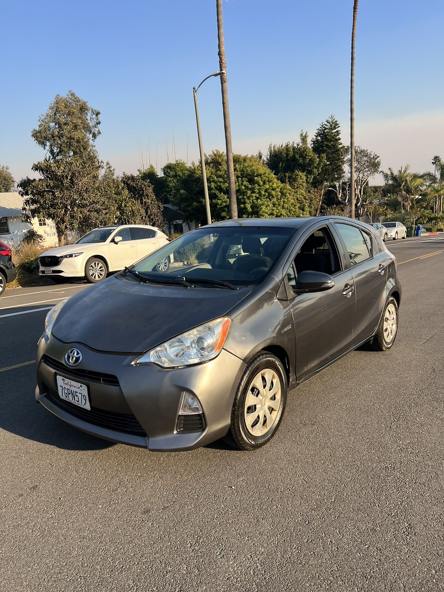 2014 Toyota Prius C for Sale in Los Angeles, CA - OfferUp