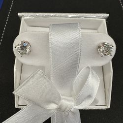 Stud diamonds Earrings 1.20Ctw