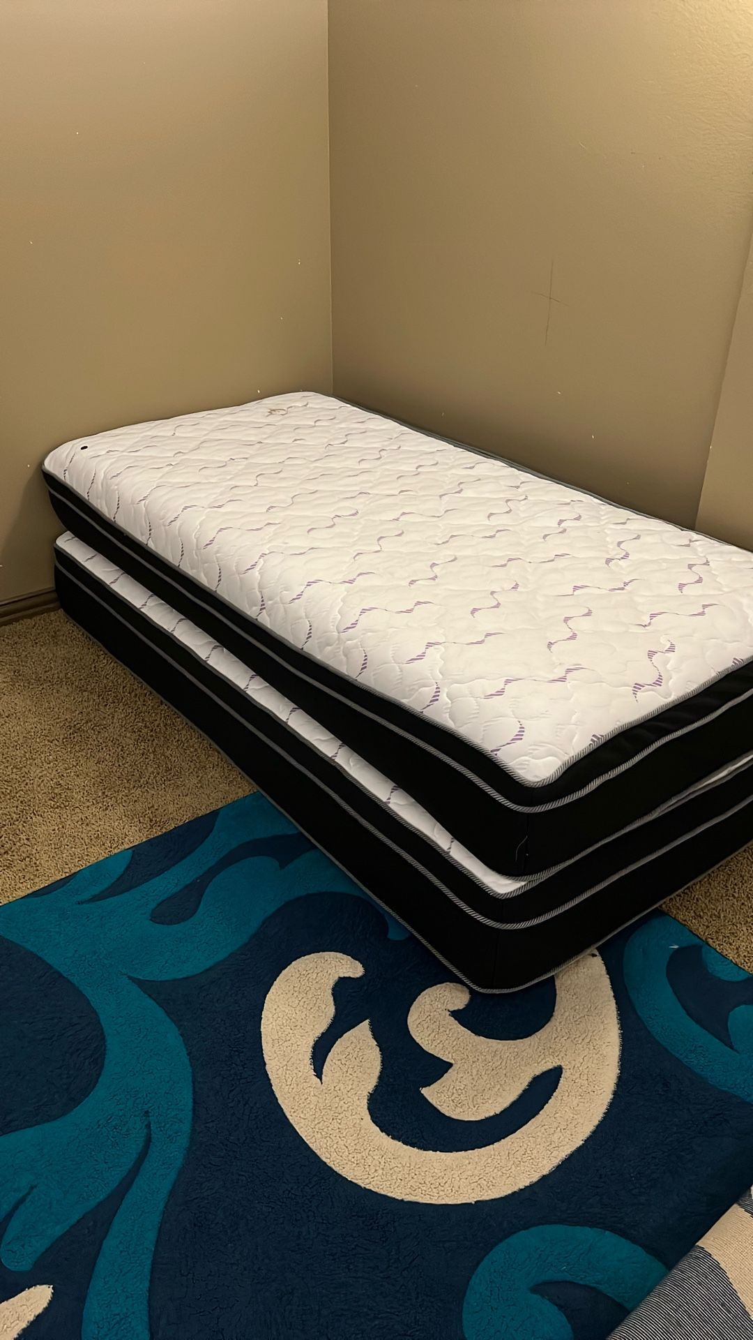 2 Twin Mattresses Good Condition