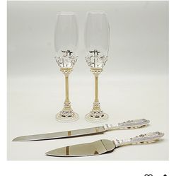 Lassos Boutique Quinceanera Sweet 15 Champagne Toasting Flutes and Cake Knife Pie Server Set, Silver