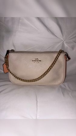 coach nolita 19