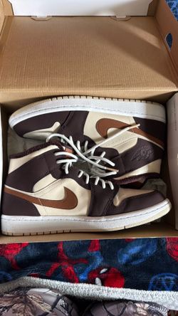 Air Jordan 1 Mid