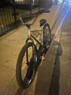 Street co