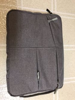 Laptop sleeve