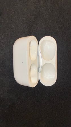 Airpods 2nd Gen Charging Case