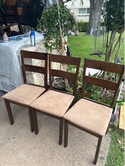 Set of 3 dining chairs
