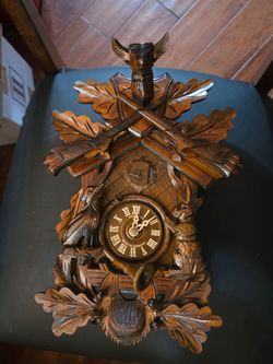 Cuckoo Clock Hunters Hand-carved Germany