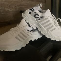 Woman’s Shoes Size 9/10