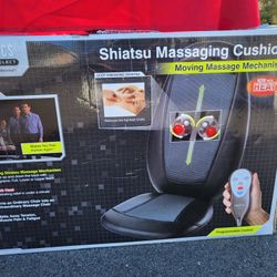 HoMedic Shiatsu Massaging Cushion