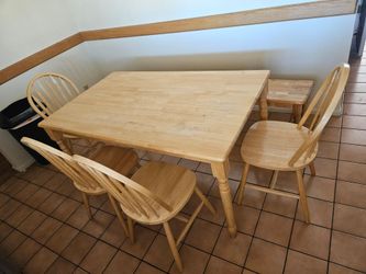 Wood Dining Room Kitchen Table 4 Chairs and Bench