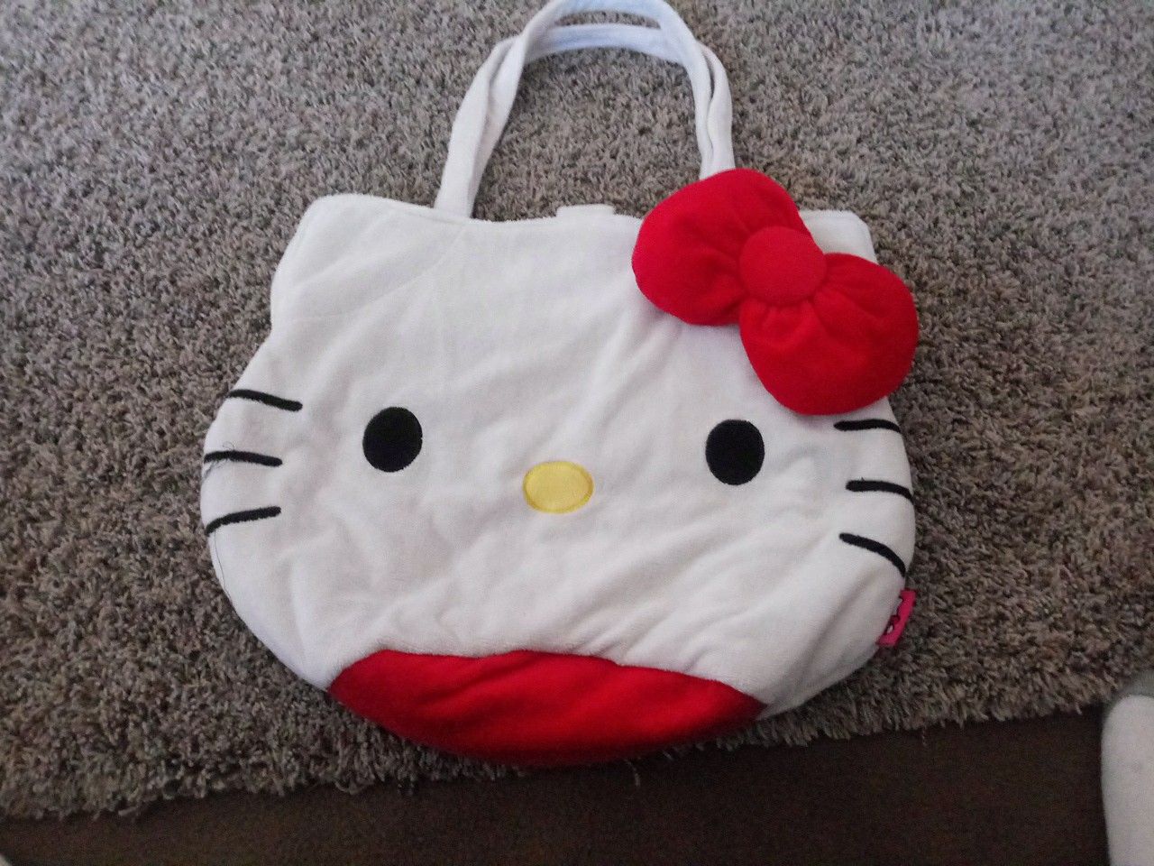 Hello Kitty purse/carry purse