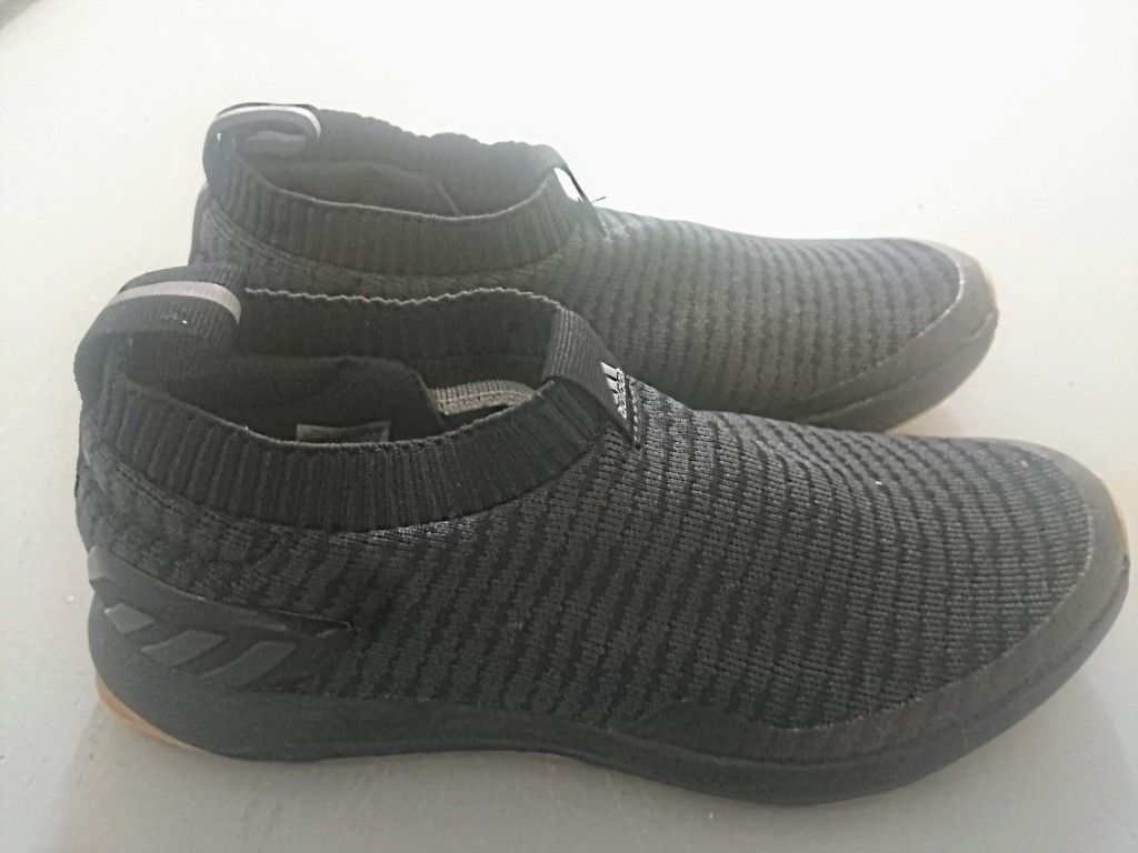 Adidas RapidaRun Laceless Black Menβs Size 6 Running Shoes Lightweight Sneakers