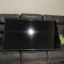 Samsung 55 Inches RU8000 Series 4K UHD Smart TV.