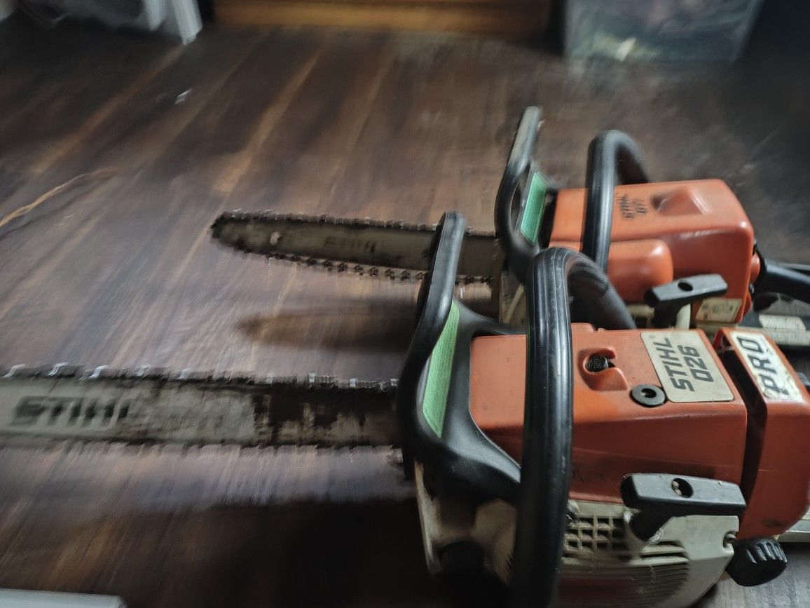 Stihl Chainsaw 18 And 14 Both Work Good
