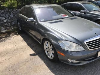 Gray 2007 S550 Benz