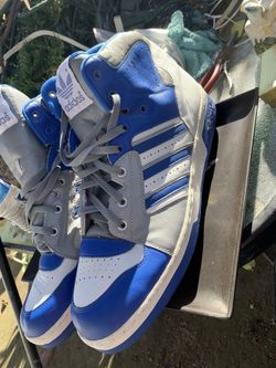 Tenis adidas #14. $60
