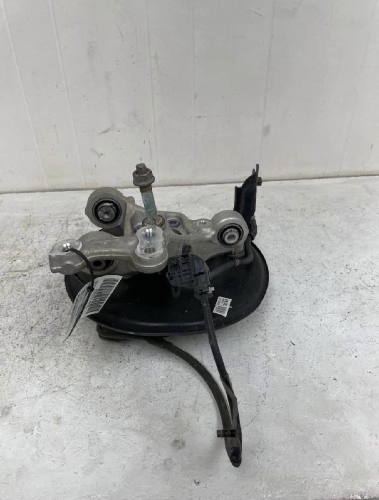 Left rear knuckle/stub Toyota RAF4 2022 (contact info removed)070 (contact info removed)090 42305f6020