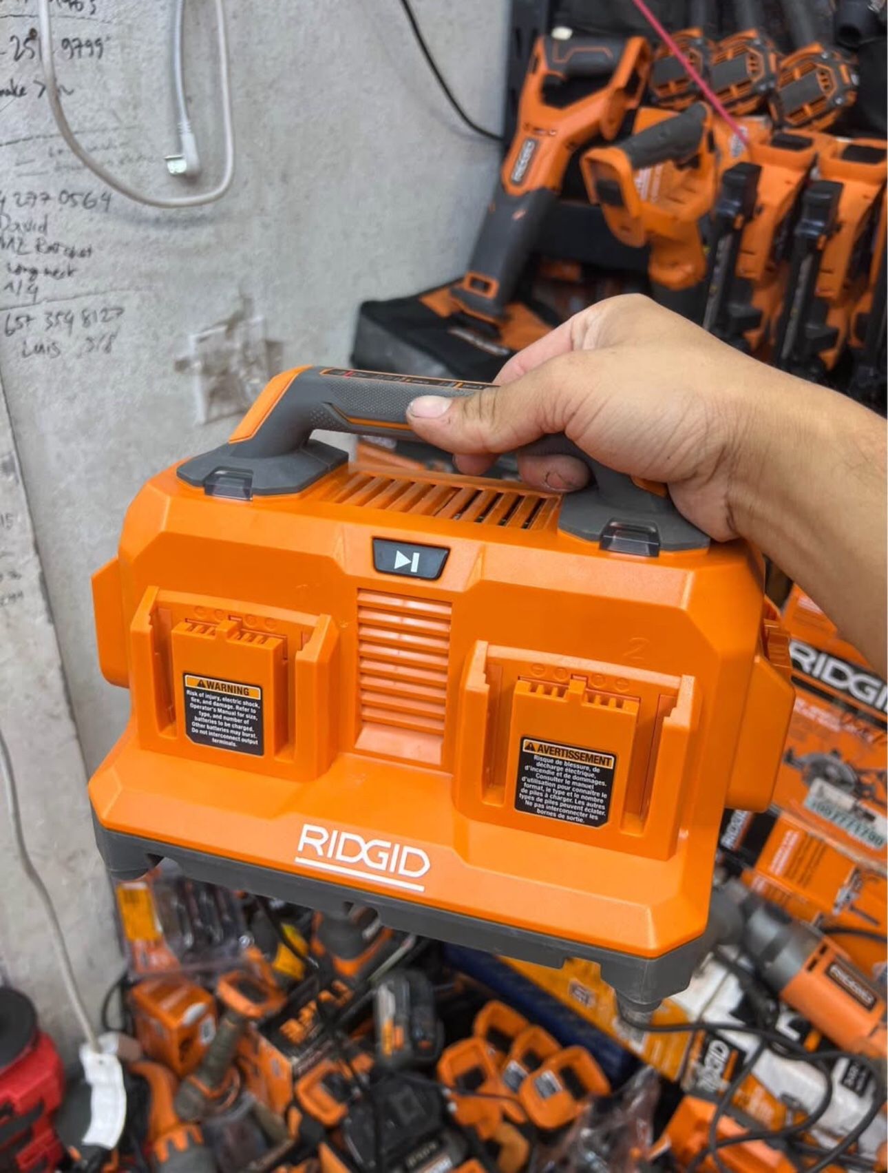 Ridgid 18v 6-port Sequential Charger
