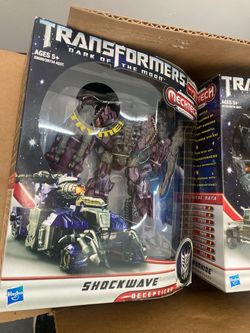 Transformers Dark of the Moon Shockwave Figure