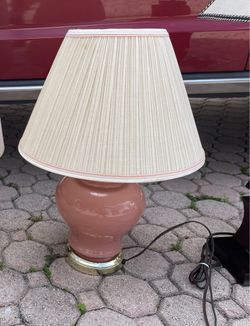 2 Table Lamps In Good Condition $10 EACH FIRM ON PRICE