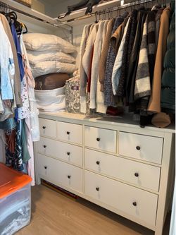 White Ikea HEMNES 8 Drawer Dresser