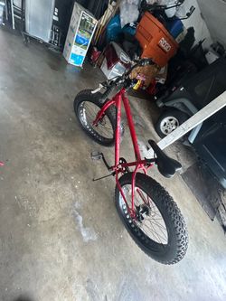 Mongoose fat tire hitch