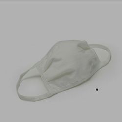 HANES BRAND WHITE REUSABLE MASK BOX OF 500 !!!!
