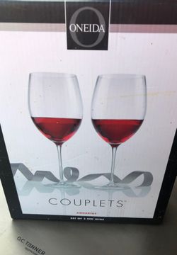 ONEIDA couplets. Set of two. Brand new !