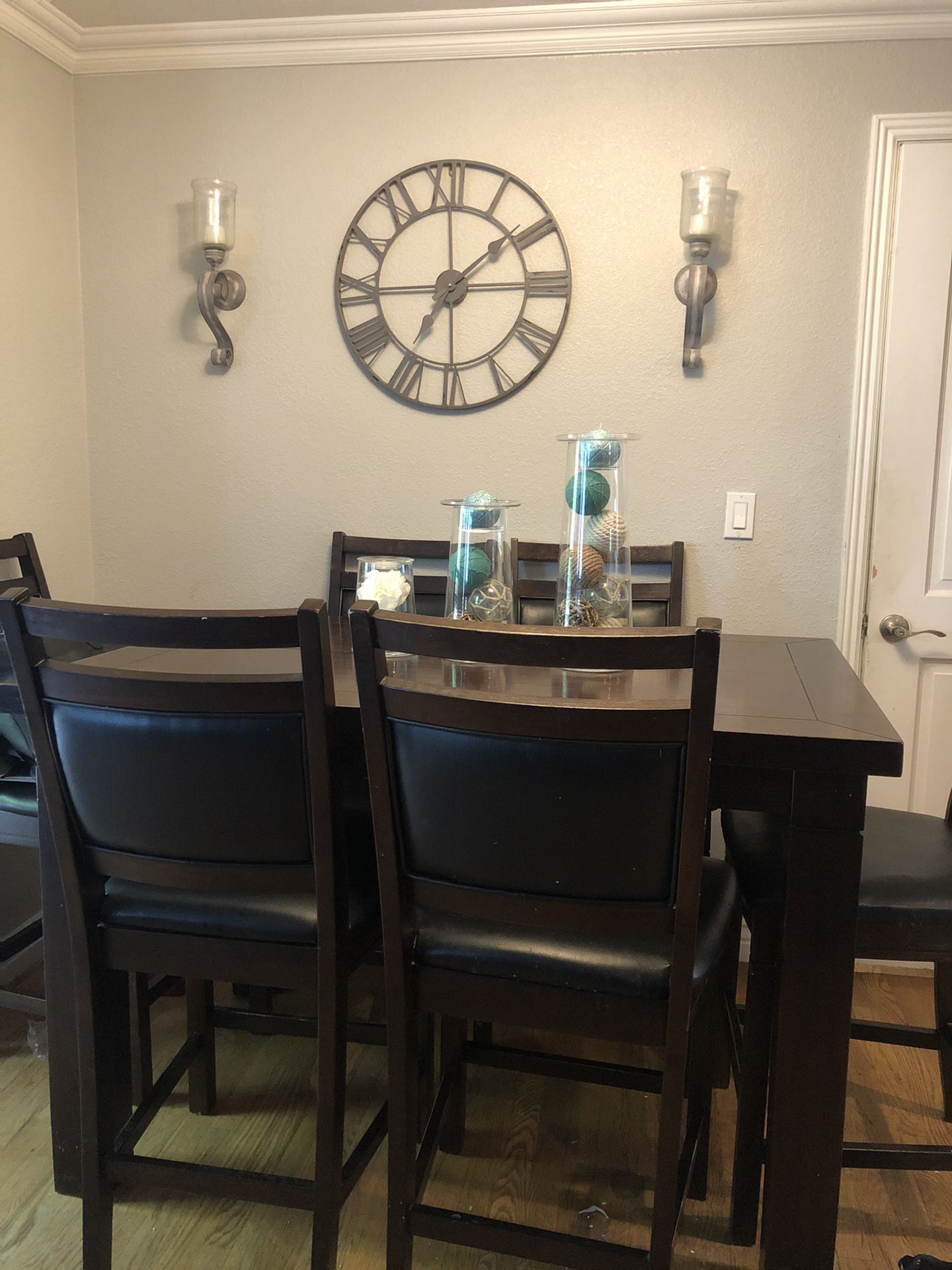 Kitchen/dining table set