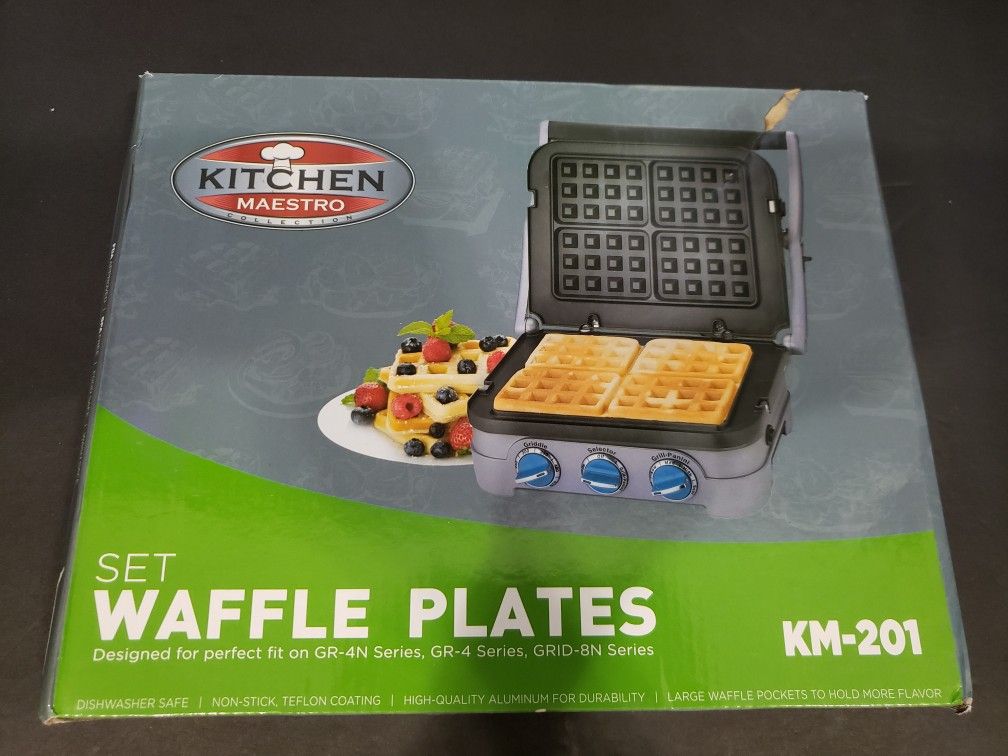 Set Waffle Plates. Kitchen Maestro