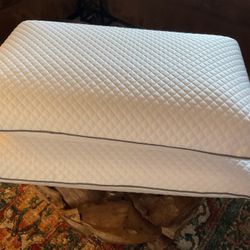 Memory Foam Pillow Set 