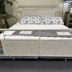 E. King Metal Bedframe 