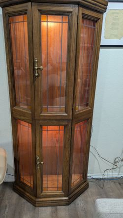 Lighted Corner Curio Cabinet Oak Wood