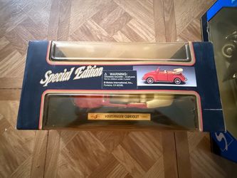 Maisto Special Edition 1951 Volkswagen Cabriolet Die-Cast