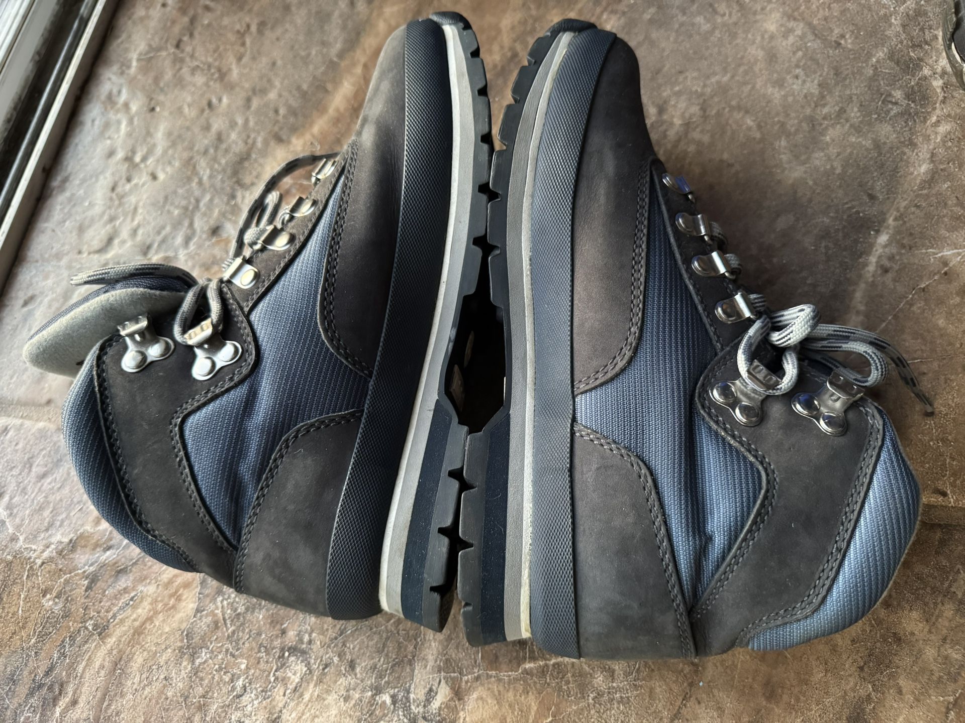 Women’s Timberland Boots, Size 8.5 $10 Very good condition. See pictures.