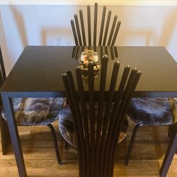 Mesa De Cristal Color Negro Es Pequeña 