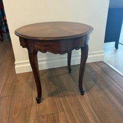 Georgian Court Round Accent End Table By Kindel  Grand Rapids Furniture 