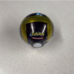 2021 D21 Pokemon Ultra ball
