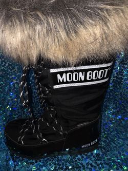 Moon Boots 