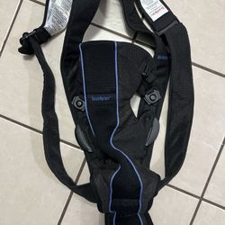  BabyBjorn Baby Carrier