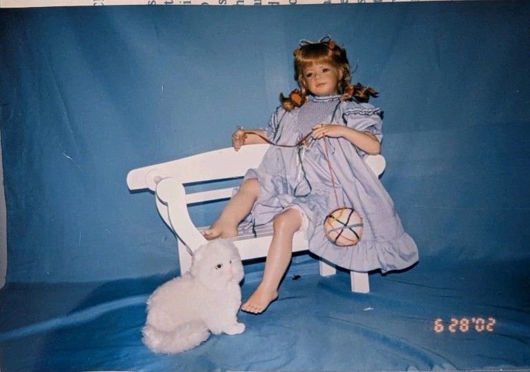 Masterpiece Gallery Antonia W/ Cat By Heidi Plusczok Limited Edition Doll In Box
