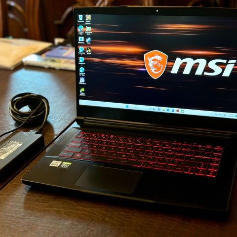 Msi Gaming Laptop 3060 /  Give Me Offer 