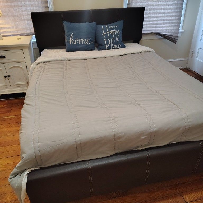 Queen Size Bed With Frame