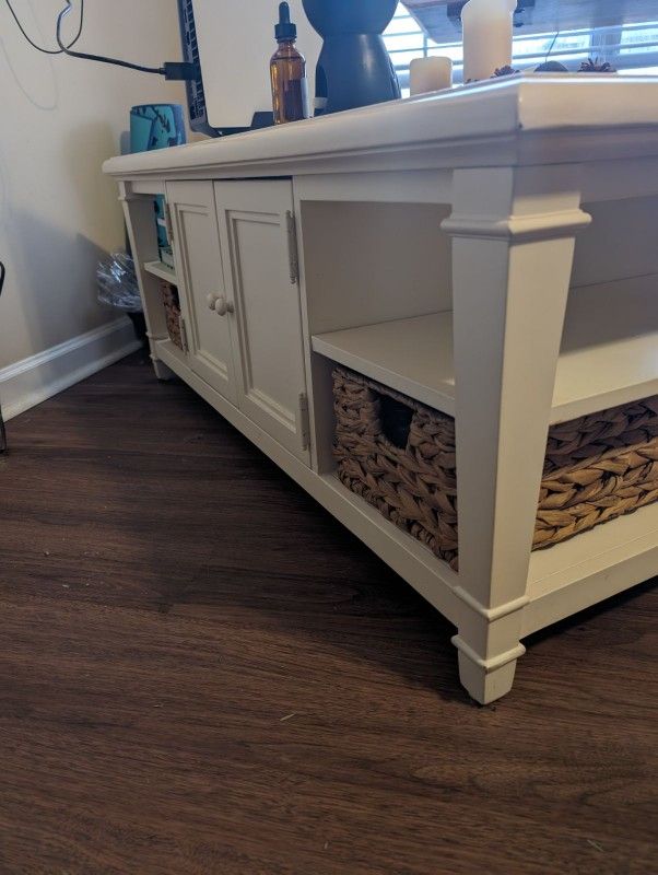 Haverty's Coffee Table for Sale in Augusta, GA OfferUp