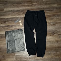 Essential Fleece Pant  Black 