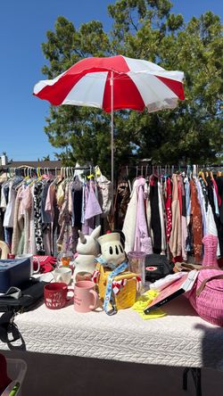 Yard Sale TODAY ! SAT NOVEMBER 19th ✨