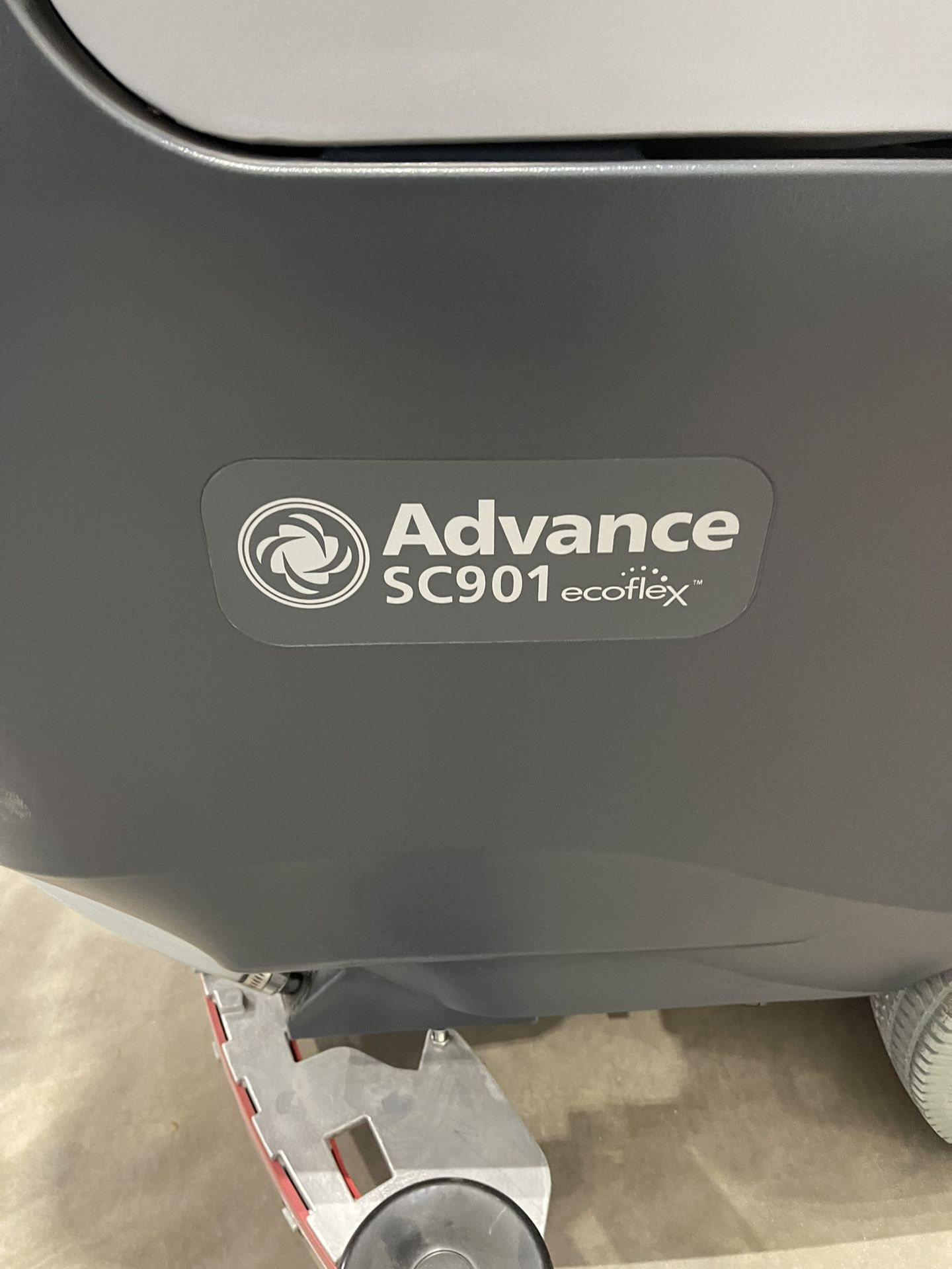 Advance CS 901 Ecoflex Floor Scrubber