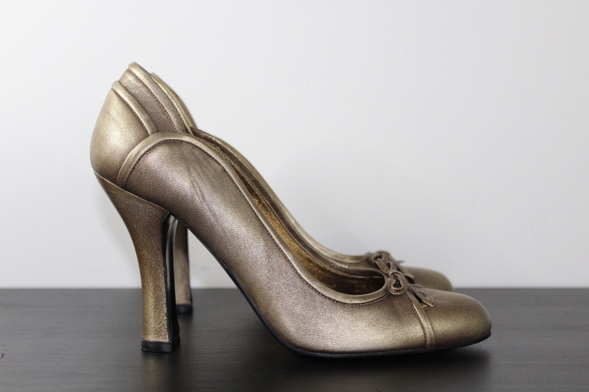 Miu Miu Bronze Metallic Bronze Leather Pumps High Heels Women’s Size 36.5 US 6.5
