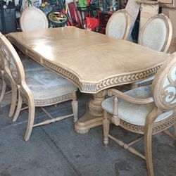 Beautiful Traditional Dining Room Table With 6 Chairs And Sideboard 
